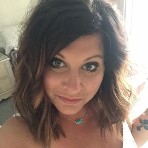 Meet your Posher, Caitlyn